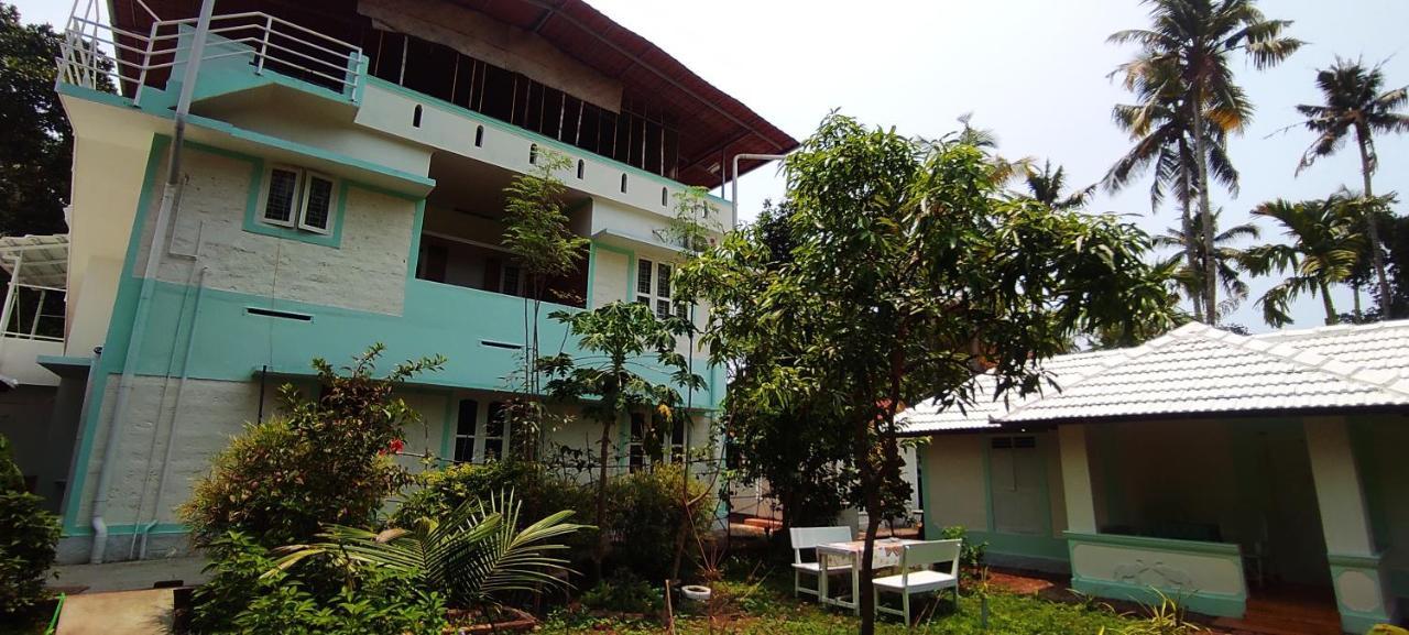 Baba Luru'S Apartman Varkala Kültér fotó